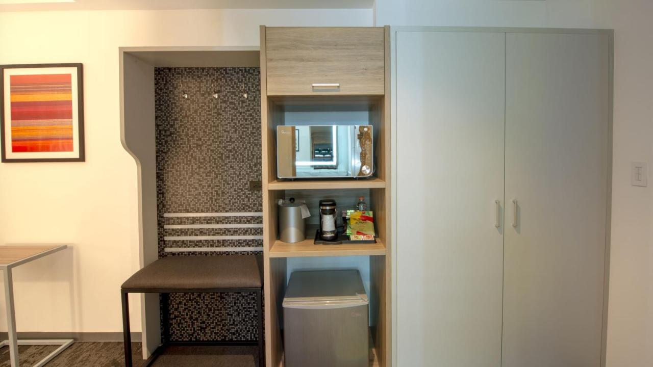Holiday Inn & Suites - Merida La Isla By Ihg Esterno foto