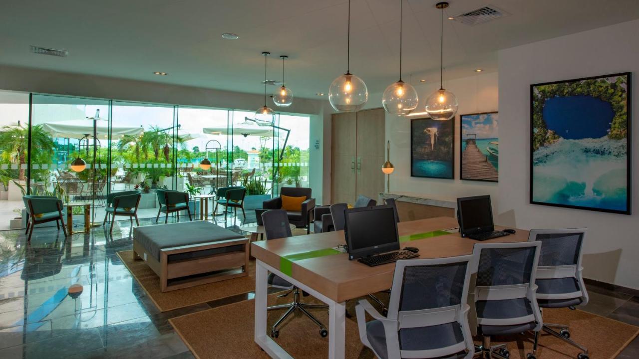 Holiday Inn & Suites - Merida La Isla By Ihg Esterno foto