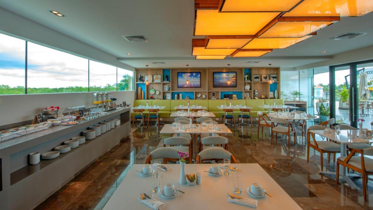 Holiday Inn & Suites - Merida La Isla By Ihg Esterno foto